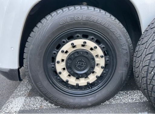 ブラックライノ アーセナル 4本セット 中古タイヤ