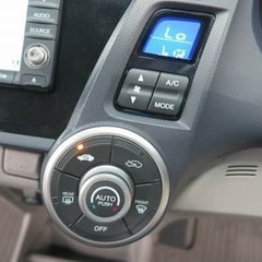 コンパクトで燃費取るんなら絶対おすすめ！ハイブリッド車で燃料代抑えよう♪の画像