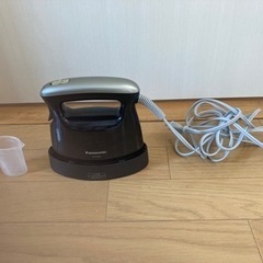 (引渡先決定) スチームアイロン　衣類スチーマーPanasoni...