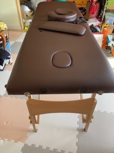 折り畳み式マッサージベッド