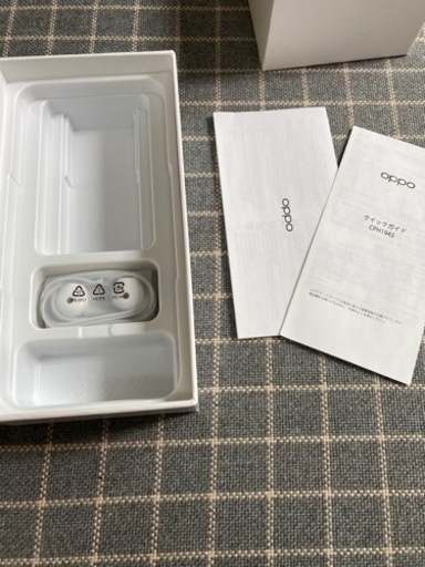 スマートフォン　OPPO SIMフリー