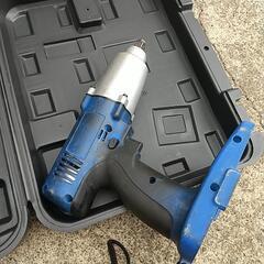 24v インパクト レンチ バッテリーと充電器付きの画像