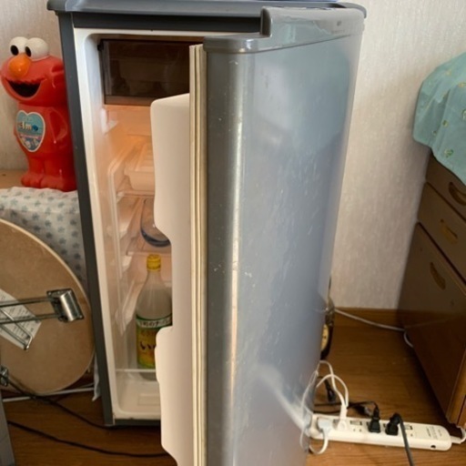 小型冷蔵庫を格安値でお譲りします