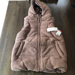 新品タグ付き　ベスト　