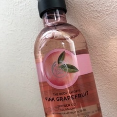THE BODY SHOP シャワージェル/ジェルローション ピンクグレープフルーツ(未使用品)の画像