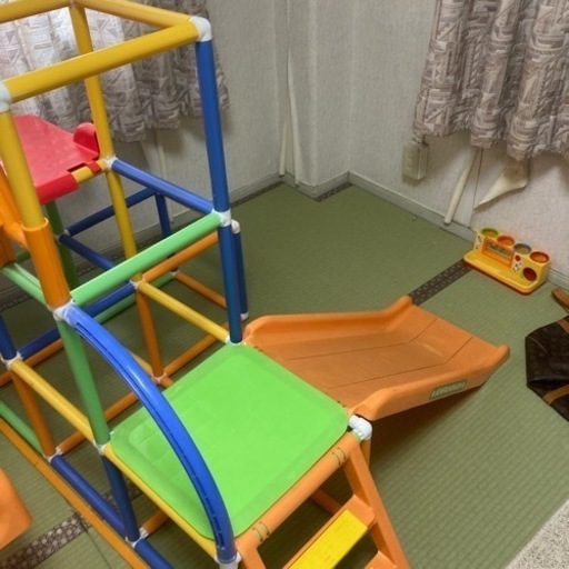 アンパンマンブランコ、滑り台、ジャングルジム