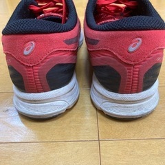 asics   ランニングシューズ   25.0センチの画像