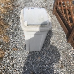 ゴミ箱　無料の画像