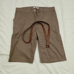 サブサエティのTシャツと無メーカー短パンの画像