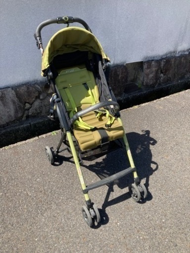 ベビーカー　コンビ　combi f2