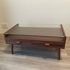 ローテーブル、ガラス板の画像