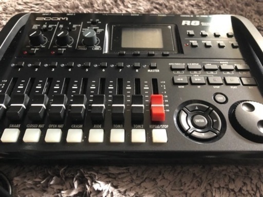 Zoom R8 MTR マルチトラックレコーダー