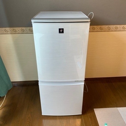 【取引中です】SHARP 冷蔵庫 SJ-PD14W-S