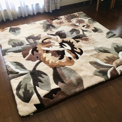 ムートンカーペット　ラグ　敷物　羊毛