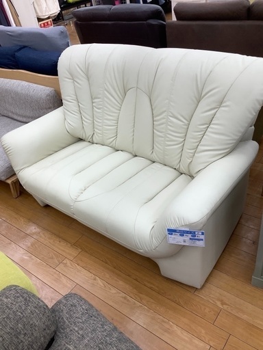 【値下げしました！】2人掛けソファー　ベージュ　ヨゴレ有　幅150cm 高さ90cm 奥行80cm