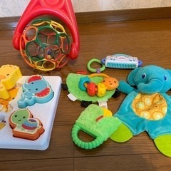 ベビーおもちゃ8点セットの画像