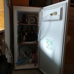 120リットル冷凍庫。冷蔵庫としても使用可能。ビールサーバーにも。取りに来られる方のみの画像