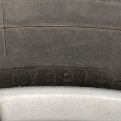 日産 nv350キャラバン 195/80R15 スチール ホイール タイヤ 4本, ホイールキャップ、ナット付きの画像