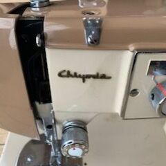 ◇レトロなミシン　※とても綺麗で状態よいですが電源コードがありませんの画像