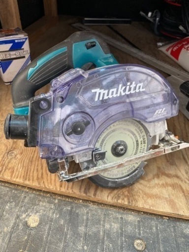 値下げしました‼️マキタ 丸鋸 18V Bluetooth 2回しか使ってません！