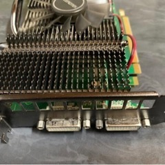 パソコン　グラフィックカード　LEADTEK WinFast GTS 250 512MBの画像