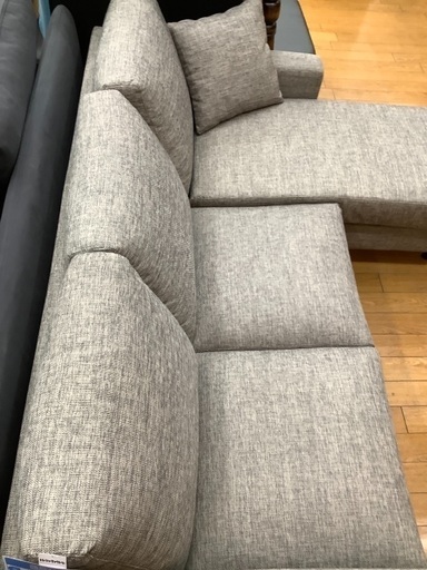 カウチソファー　クッション付　グレー　幅180cm 高さ80cm 奥行139cm