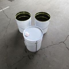 ペール缶　20リットル　白　1個　￥700