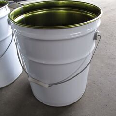 ペール缶　20リットル　白　1個　￥700の画像