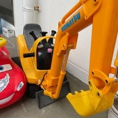 クレーン車、カーズの車