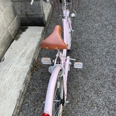 22か20インチの自転車の画像