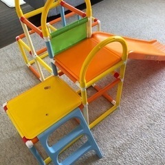 室内ジャングルジムの画像