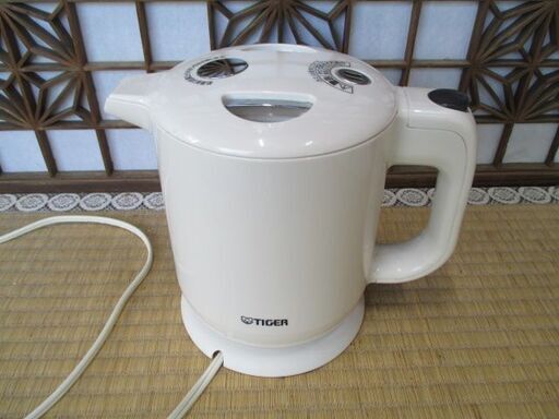 TIGER　電気ケトル　PFY-A061　0.6L　キレイ
