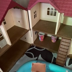 シルバニアファミリー　赤い屋根の大きなお家　小物セットの画像