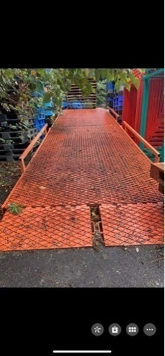 コンテナ　リフト台　4、5回使用済み