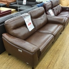 KO-106【ご来店頂ける方限定】リビンズ×IOLINO センシア２　本革2.5シーター　電動リクライニングソファ