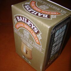 SIX BAILEYS GLASSESの画像