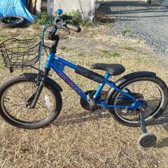 子供用自転車　18インチ補助輪付き　スタンドも付けます