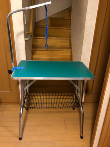 トリミングテーブル