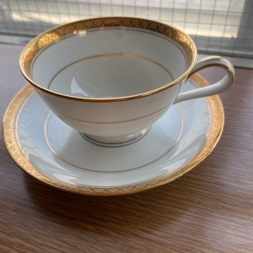 オールドノリタケ　ティーカップ＆ソーサー