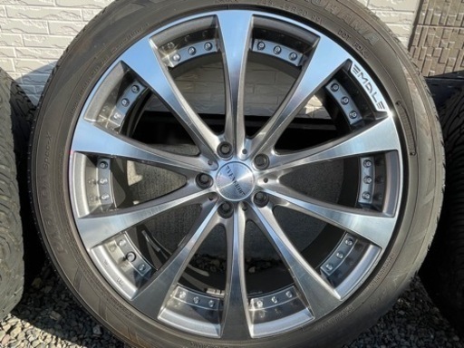 ヴェネルディマデリーナアデーレ　20インチ 8.5J セット