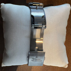 元値5万3900円【Vivienne Westwood】ARGYLE時計グレー✖️ブルーの画像