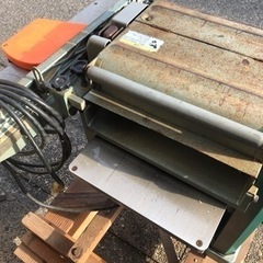 HITACHI 小型自動かんな盤の画像