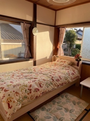 シングルベッド　薄ピンク最終値下げ