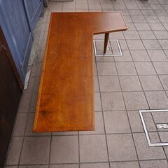 PACIFIC FURNITURE SERVICE(パシフィックファニチャーサービス