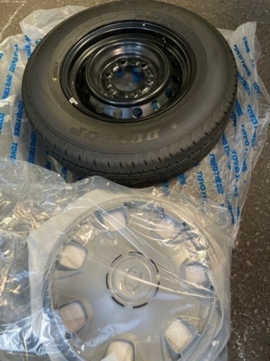 ハイエース夏タイヤ195/80R15