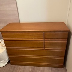 木製衣装棚の画像