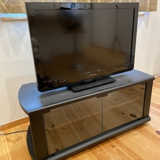 パナソニックテレビ　テレビ台付き