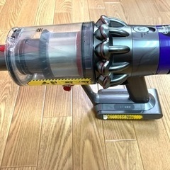 ダイソン Dyson V10 SV12 コードレスクリーナー