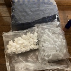 小分け用瓶の画像