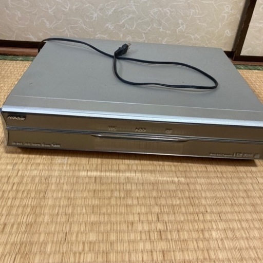 お取引決定　中古　VHSとDVDダブルレコーダー